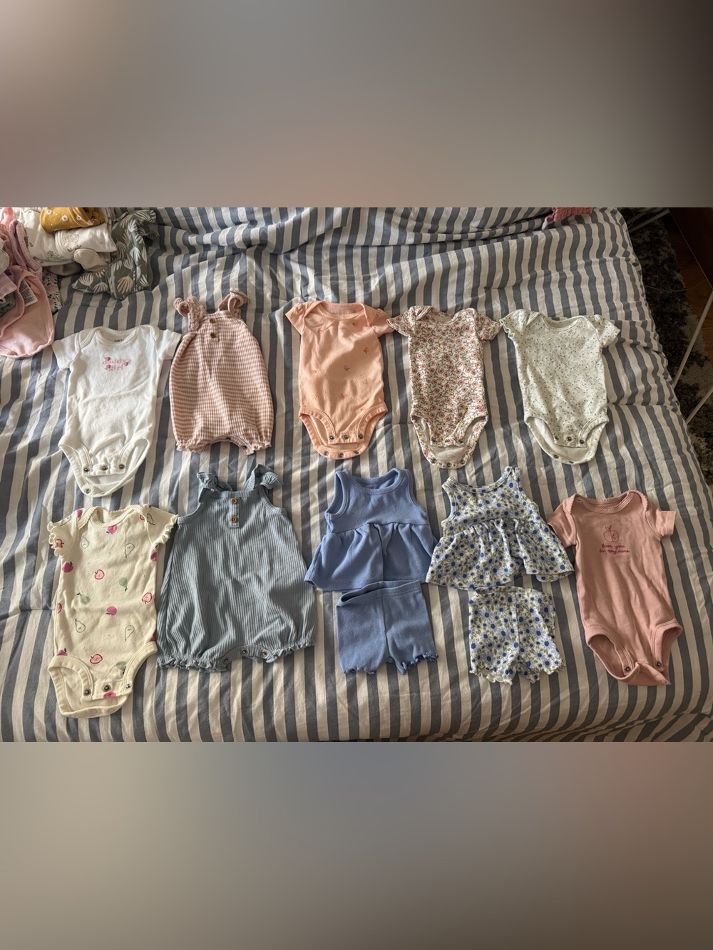 Bundle of Carters Newborn clothes